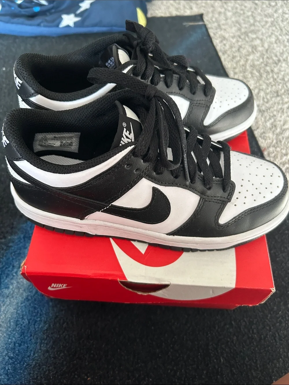 Nike low top